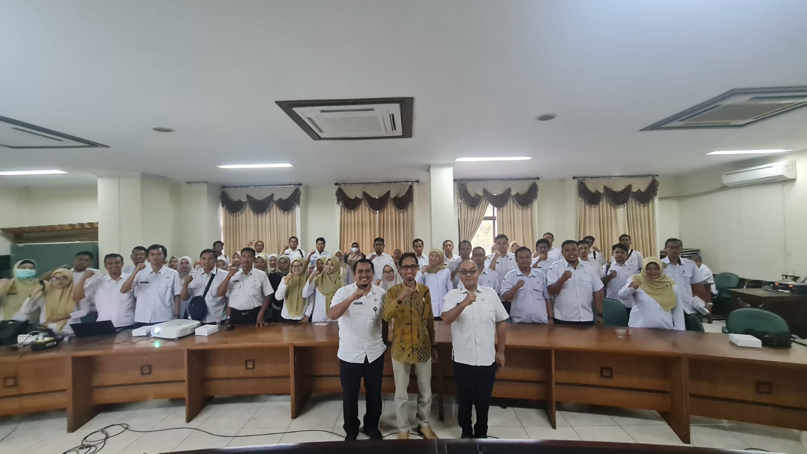 Kominfo Gresik Perkuat Transparansi, Monitoring Evaluasi PPID dan Review Informasi Publik